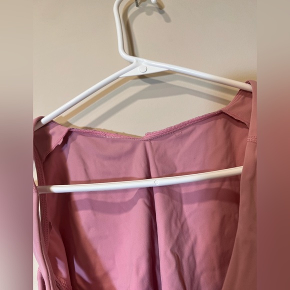 LuluLemon Cropped Tank - Picture 5 of 5